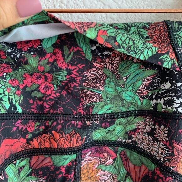 Lululemon Time to Sweat Crop Zen Garden Athleisure Workout Activewear 4 - Picture 10 of 15